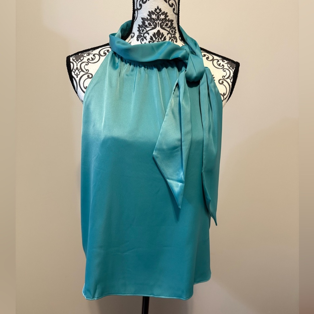 NWT BANANA REPUBLIC SLEEVELESS TOP WITH TIE AT NECK SZ M IN TEAL